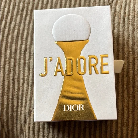 Dior J'adore l'or Essence De Parfum Deluxe Sample/Travel size New in box - Picture 2 of 2